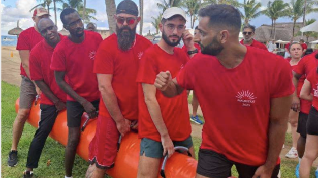Caterpillar Race — team activity in Mauritius
