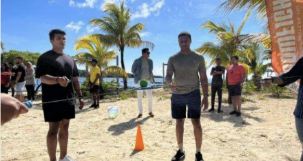 Circle lift — team activity in Mauritius