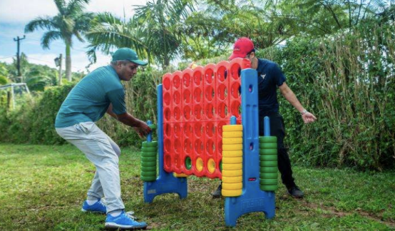 Giant Four in a Row — team activity in Mauritius